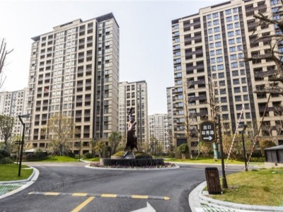 天和前灘時(shí)代中央空調安裝工程
