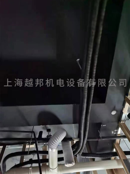 廣場(chǎng)美的商用中央空調安裝