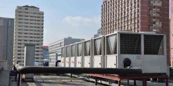 空氣能熱泵采暖一天要耗多少電？