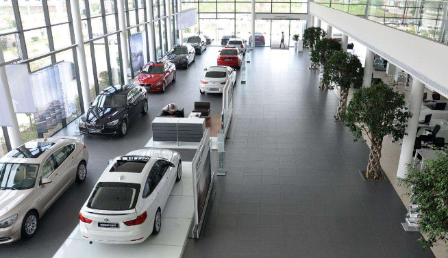 汽車(chē)展廳中央空調安裝