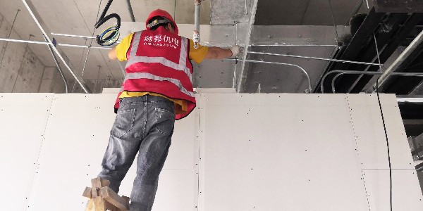 新裝的格力空調第一次用注意什么？