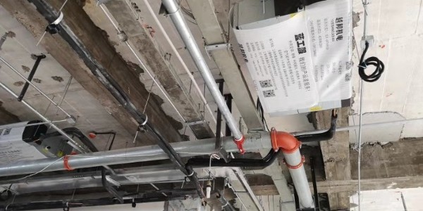 中央空調怎么分辨內機帶不帶泵？