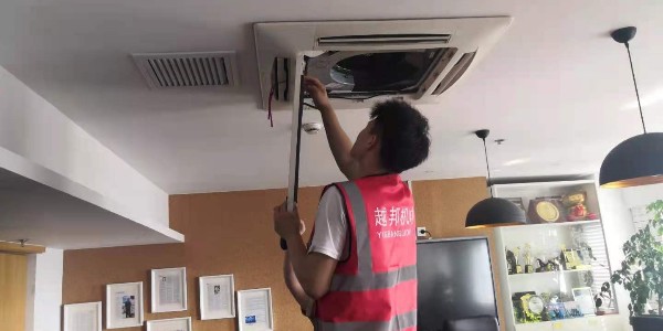 高溫來(lái)襲，即將入梅，中央空調清洗攻略請收好！