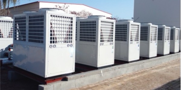 空氣能熱水器廣泛應用于各大院校 影響其選購價(jià)格的因素有哪些？
