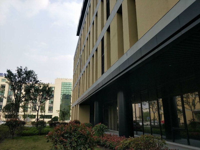 明浦廣場(chǎng)天加中央空調安裝工程